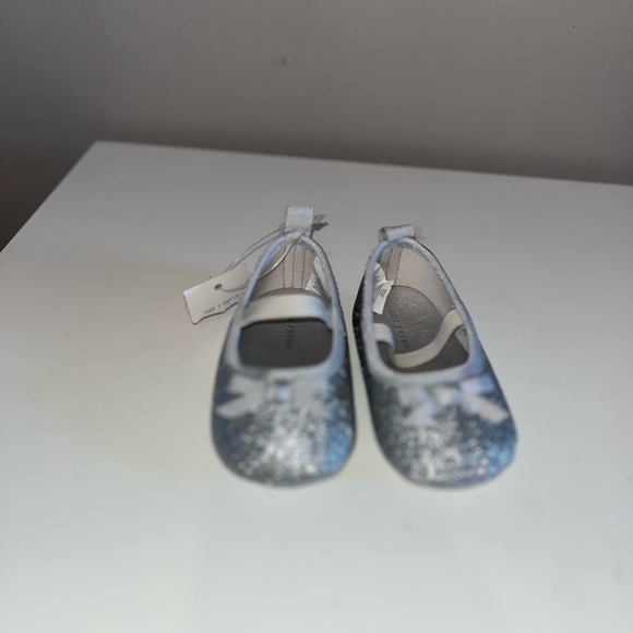 Infant flats never worn - Picture 5 of 6
